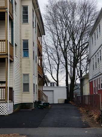 Property Photo: 4 Oliver St MA 01603
