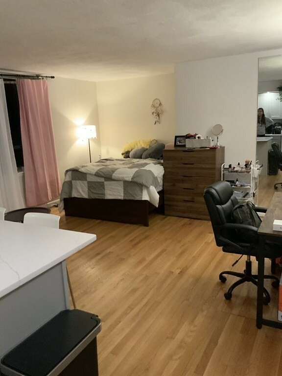 Property Photo: 41 Park St. 101 MA 02446