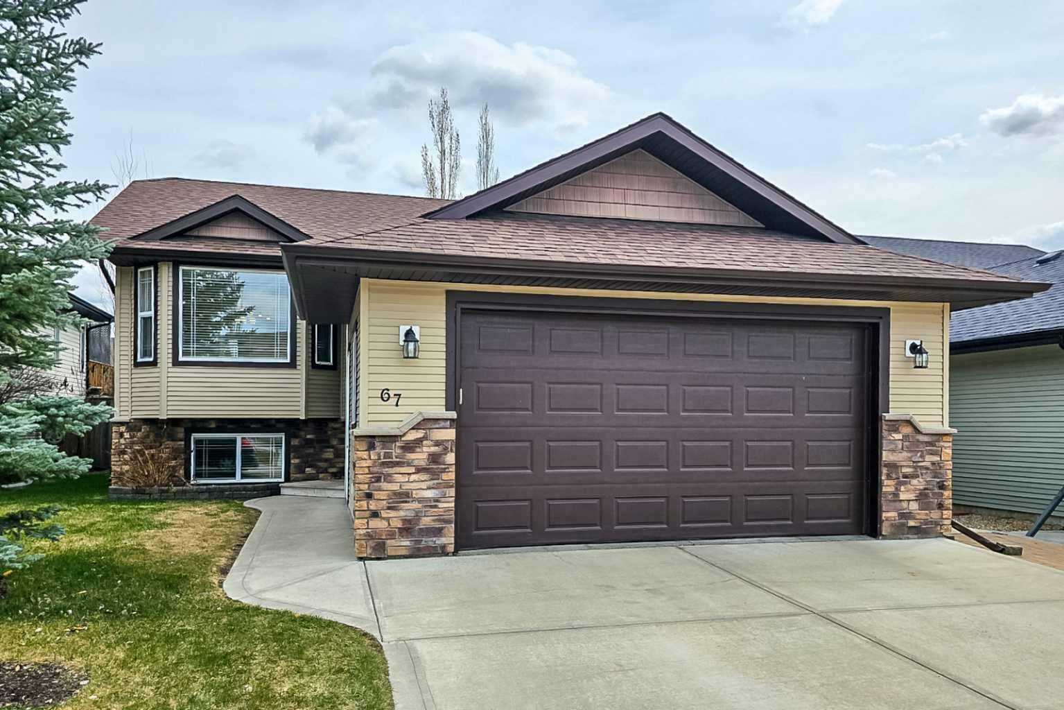 67 Vincent Close  Red Deer AB T4R 0H7 photo