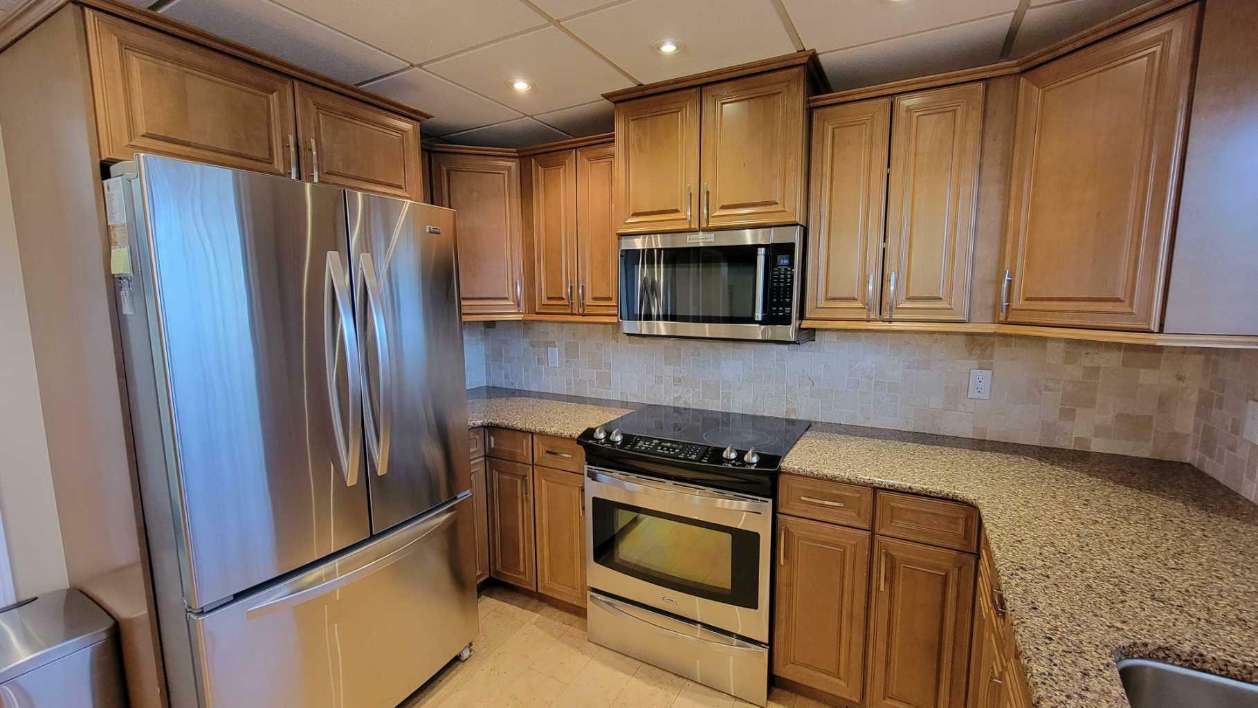 Property Photo: 1410 53 Street AB T7E 1H5