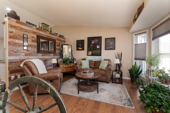Property Photo:  6816 39A Street  AB T9V 1P1 