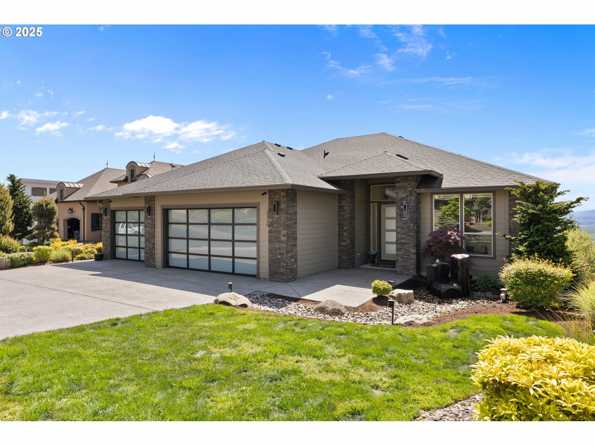 Property Photo: 2120 NW 7th Ave WA 98607