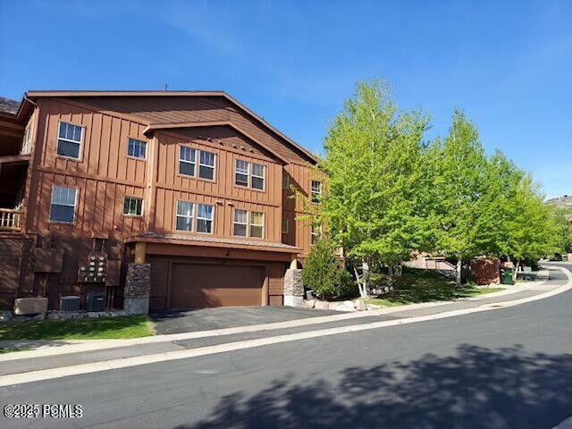 Property Photo: 1729 W Fox Bay Drive Unit J201 UT 84032