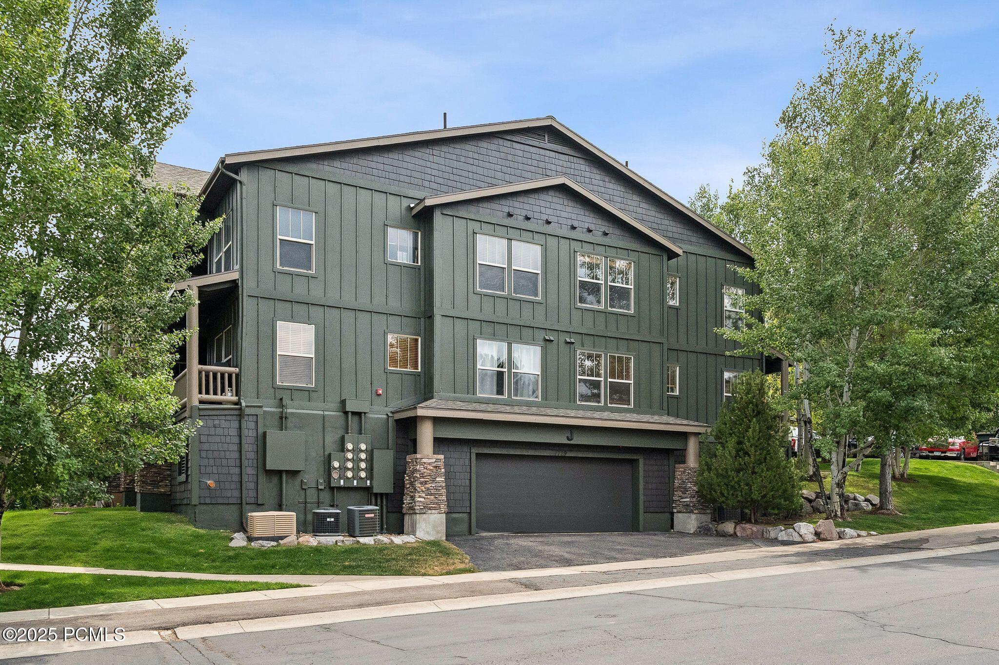 Property Photo:  1729 W Fox Bay Drive Unit J201  UT 84032 
