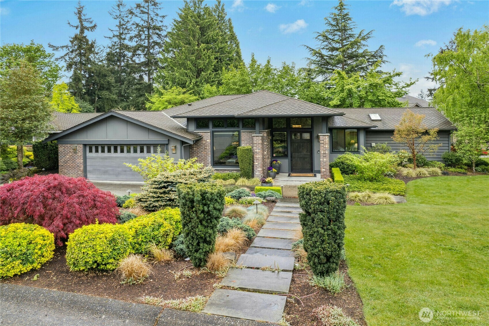 Property Photo: 12503 NE 29th Street WA 98005