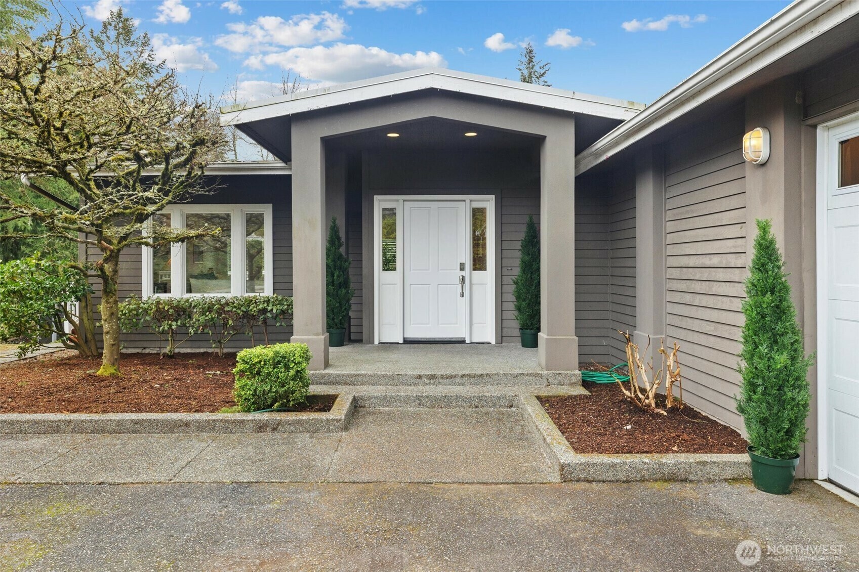 Property Photo: 2561 123rd Ave SE WA 98005