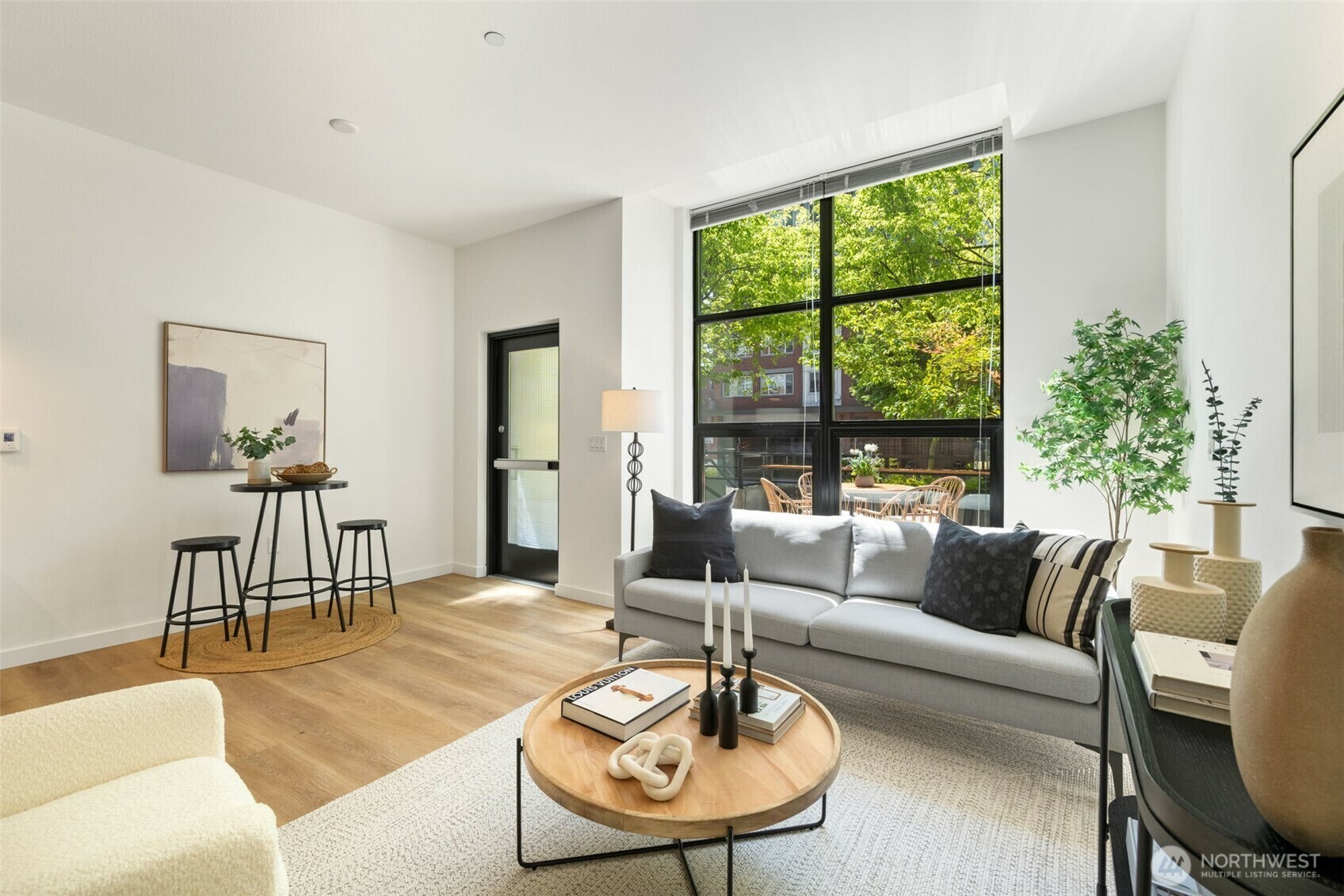 Property Photo: 5440 Leary Avenue NW 105 WA 98107