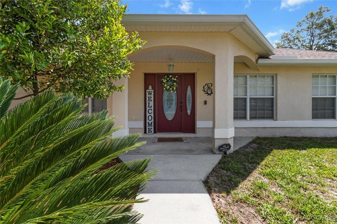 Property Photo: 13226 Kildeer Road FL 34164