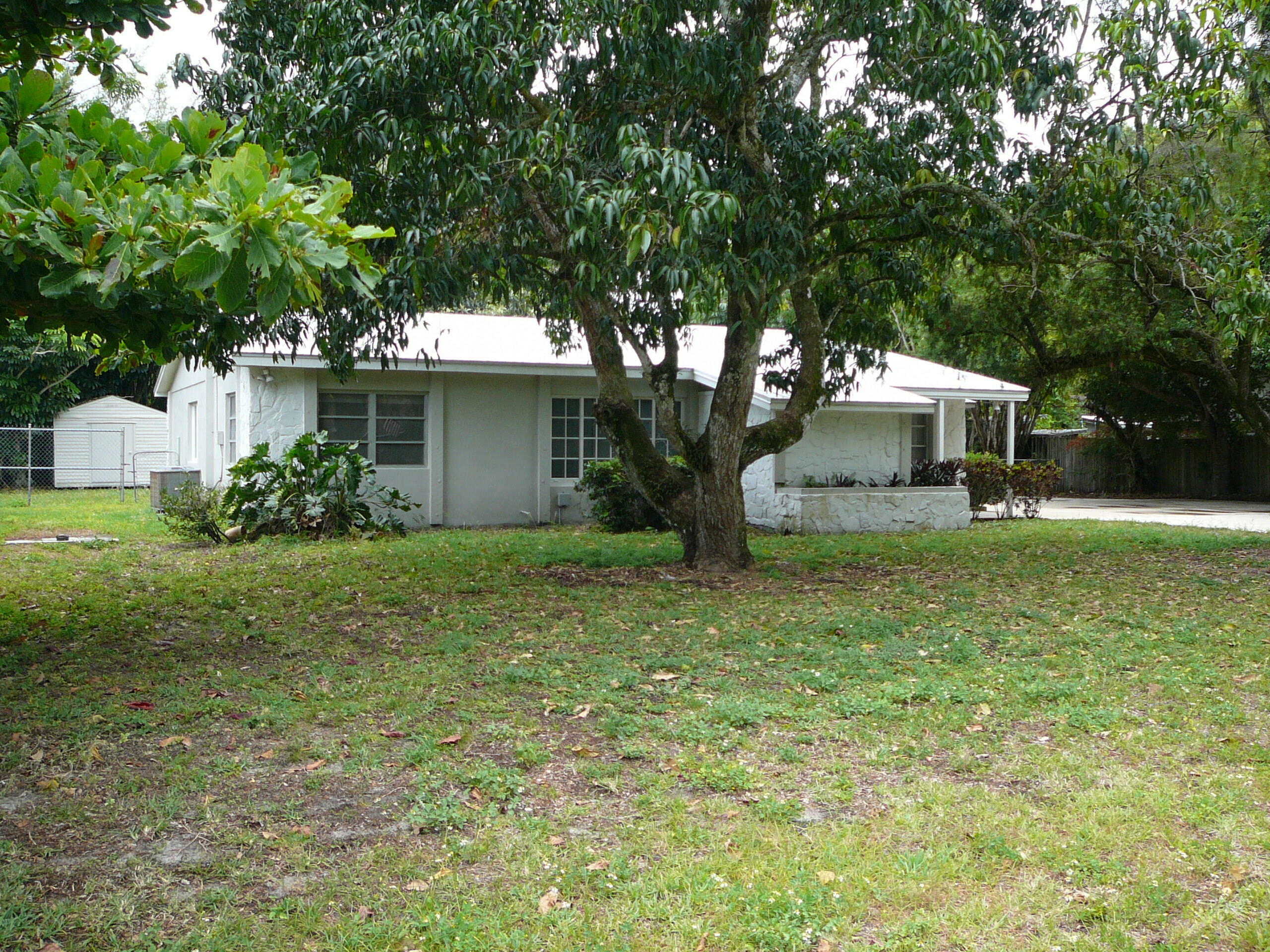 Property Photo: 1709 Coronado Avenue FL 34982