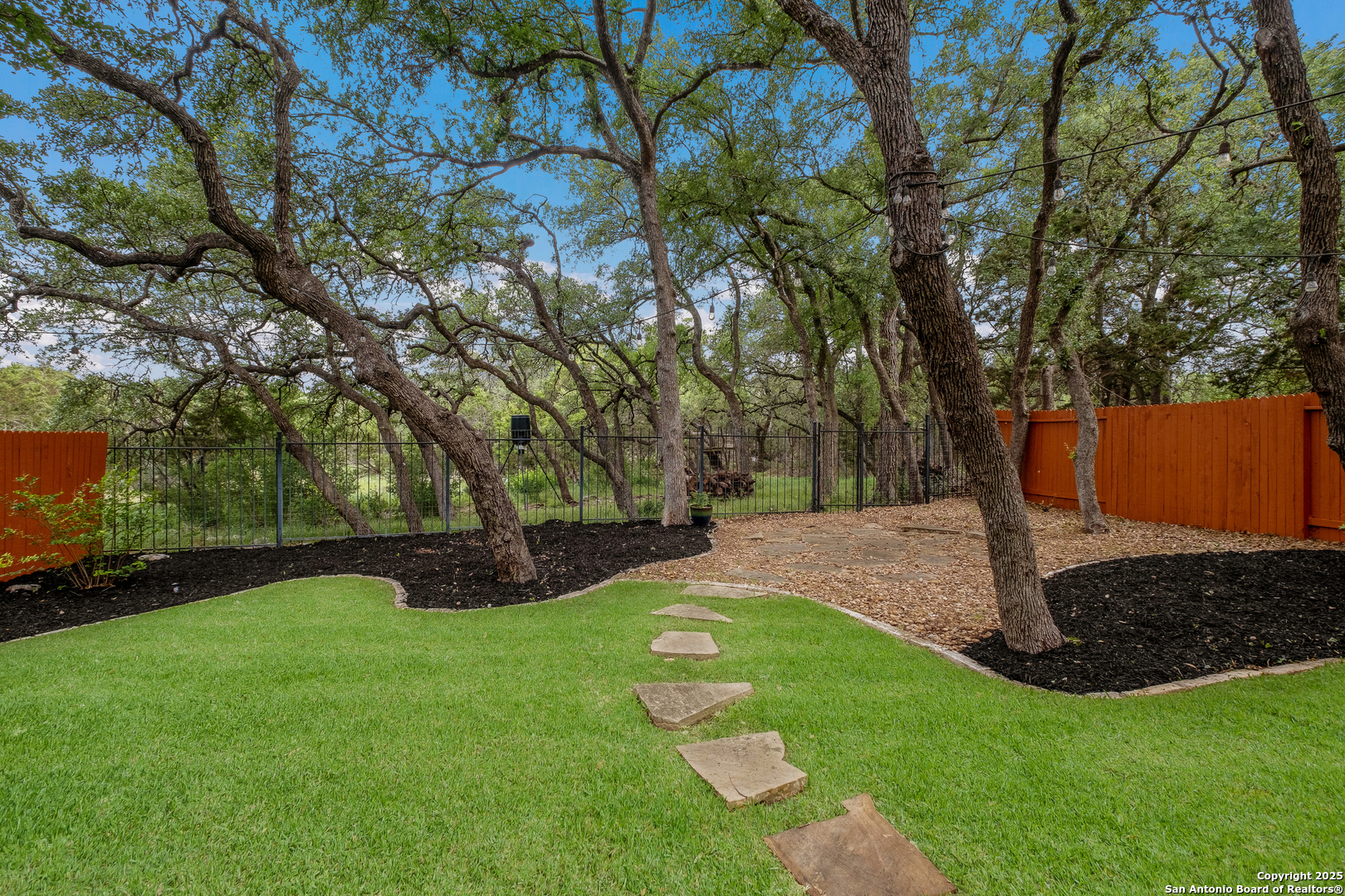 Property Photo: 2119 Mountain Mist TX 78258