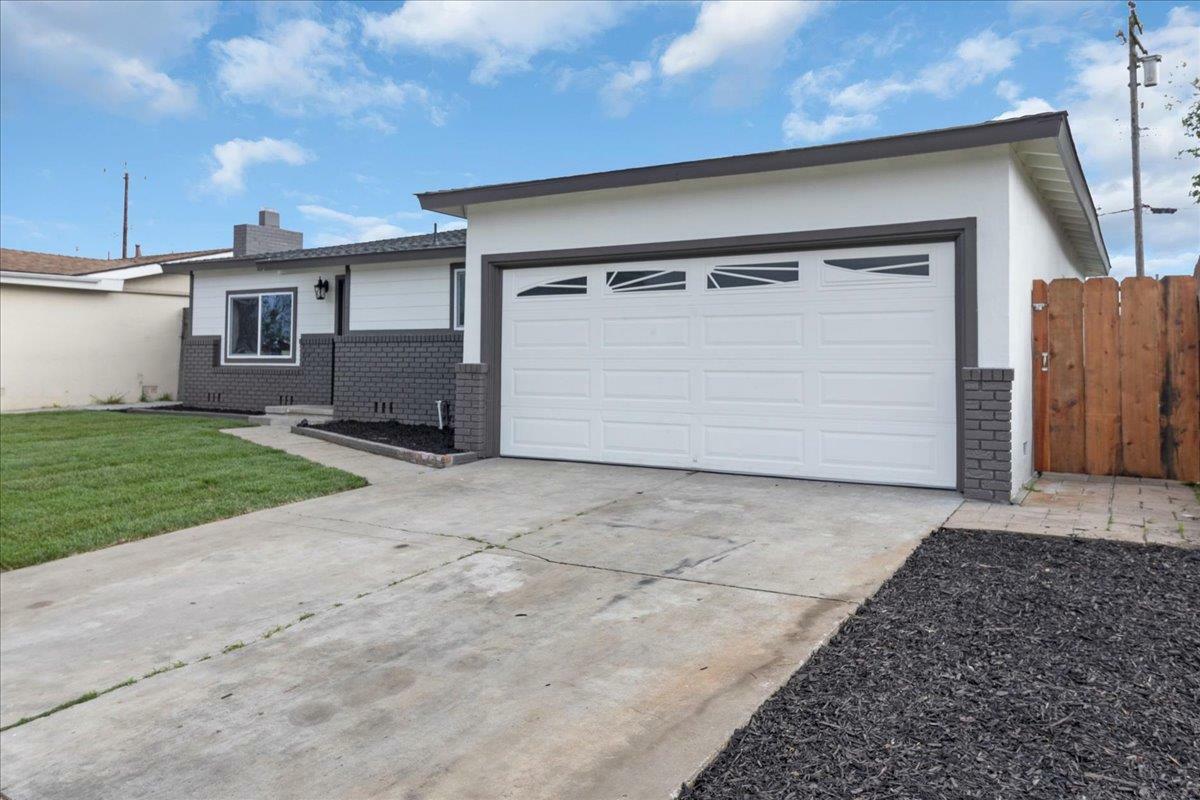 Property Photo: 440 East Laurel Drive CA 93906