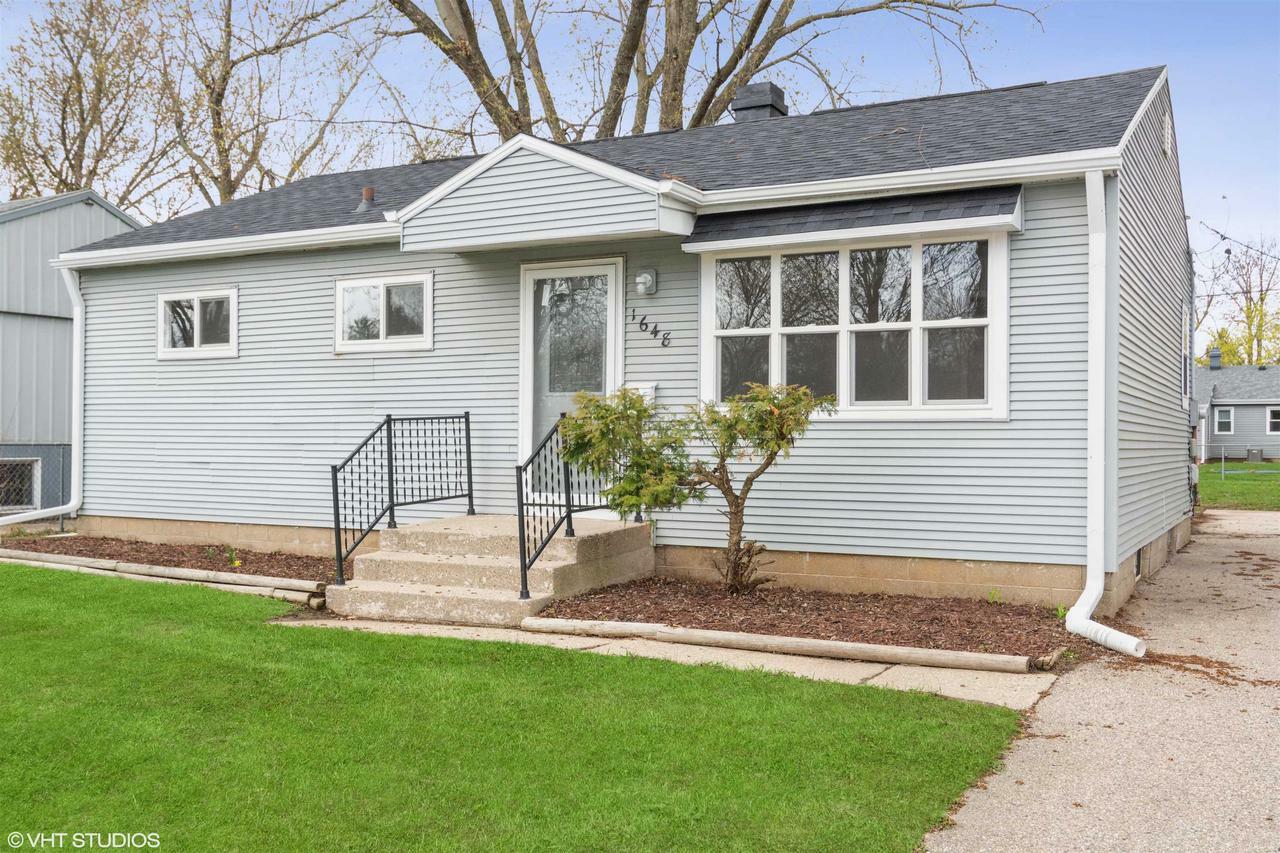 Property Photo: 1648 Johnson Street WI 53511