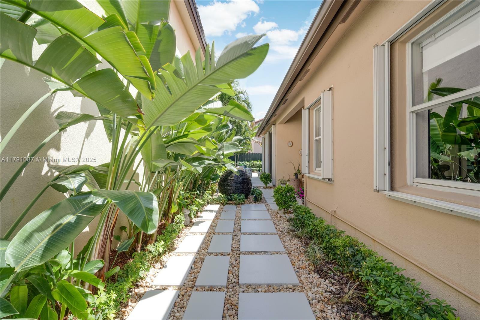 Property Photo: 11334 NW 53rd Ln FL 33178