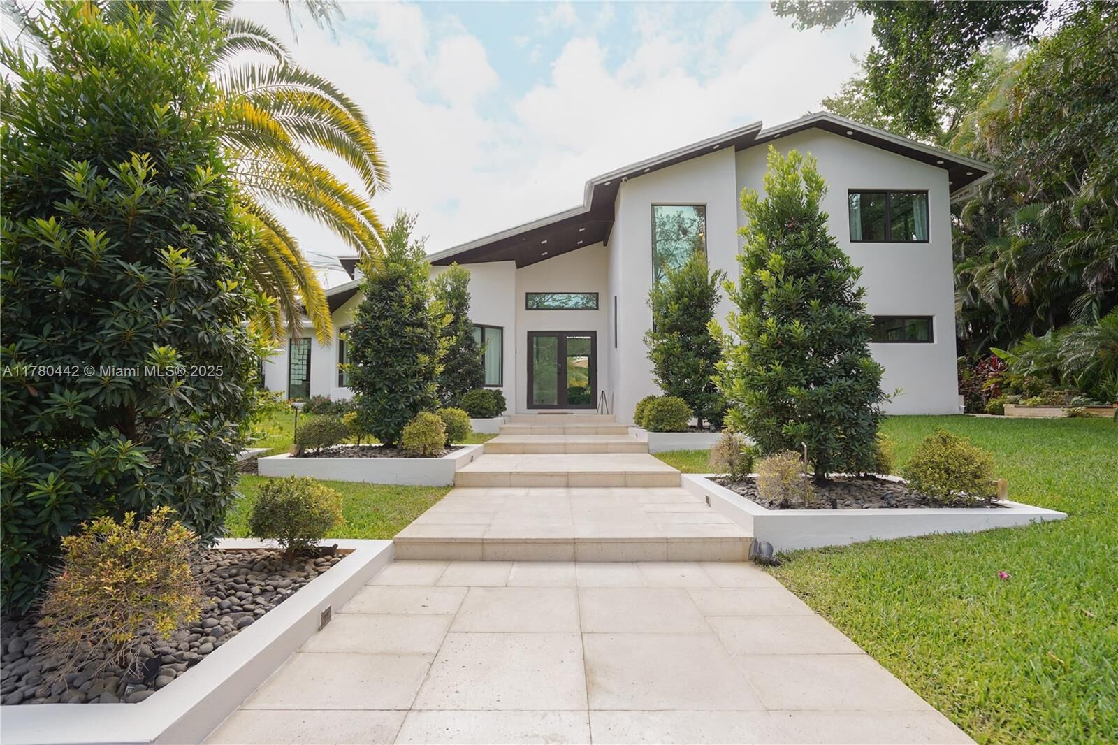 Property Photo: 5251 NW 80th Ter FL 33067