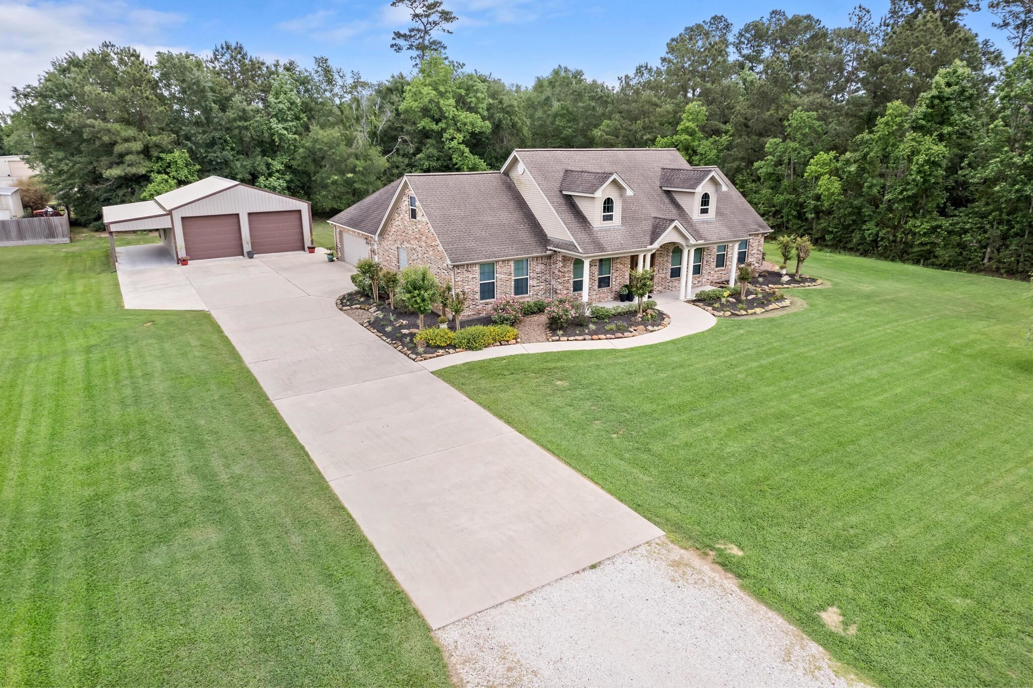 Property Photo: 5835 Hidden Oak Dr TX 77630