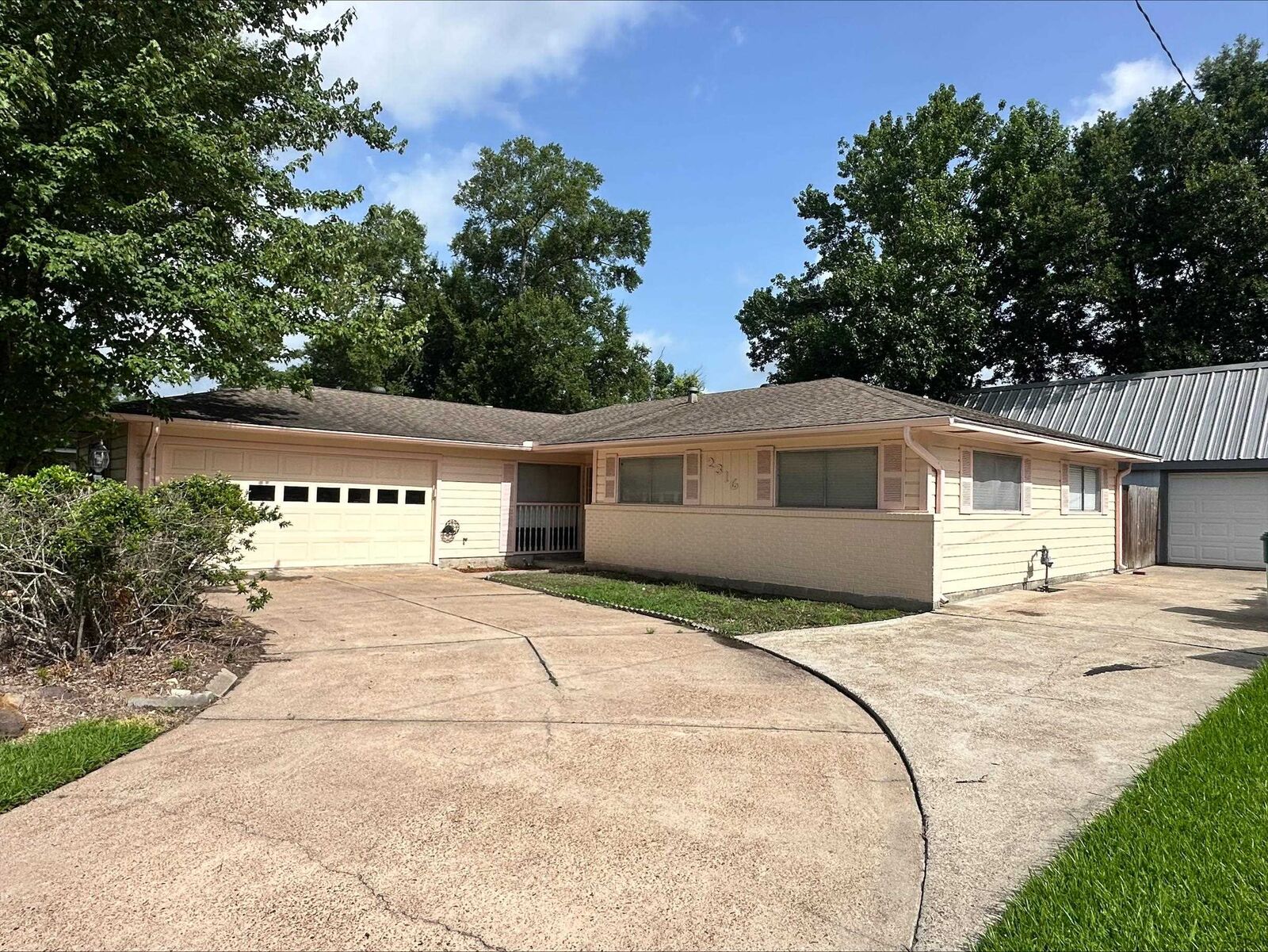 Property Photo:  2316 Manley Circle  TX 77630 