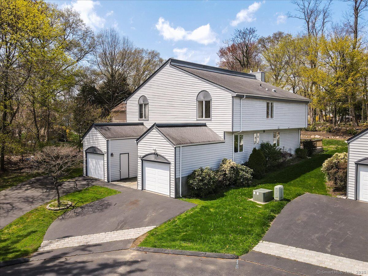 Property Photo:  375 High Street 375  CT 06824 