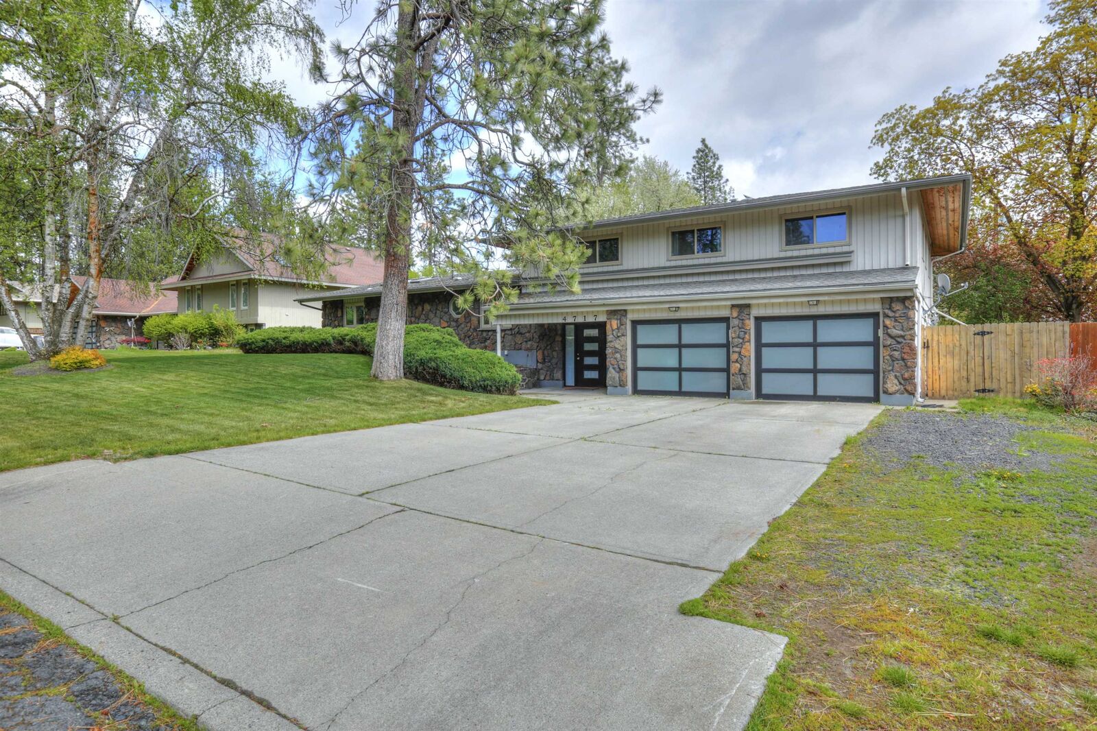 Property Photo: 4717 S Pittsburg St WA 99223