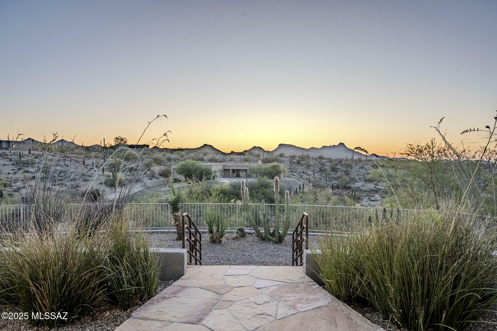 Property Photo: 5875 N Abington Road AZ 85743