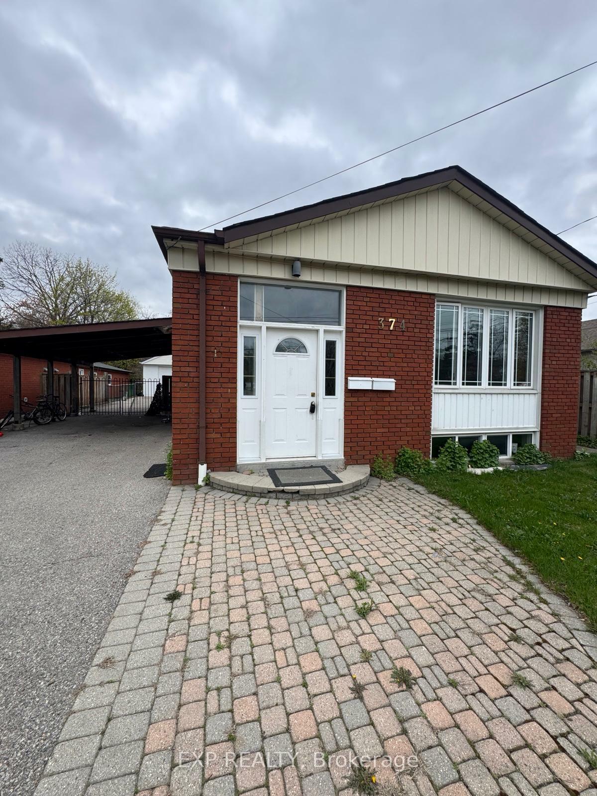 Property Photo: 374 Morrish Road Main Fl ON M1C 1G1