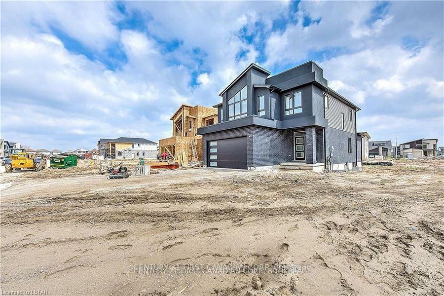 Property Photo: 249 Hesselman Crescent ON N6M 0K3