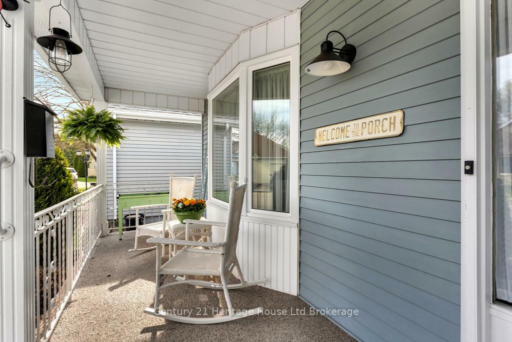 Property Photo: 16 Sinclair Drive ON N4G 5L7