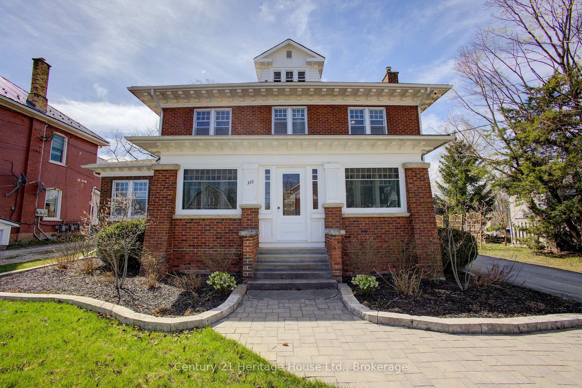 Property Photo: 375 Lambton Street W ON N0G 1R0