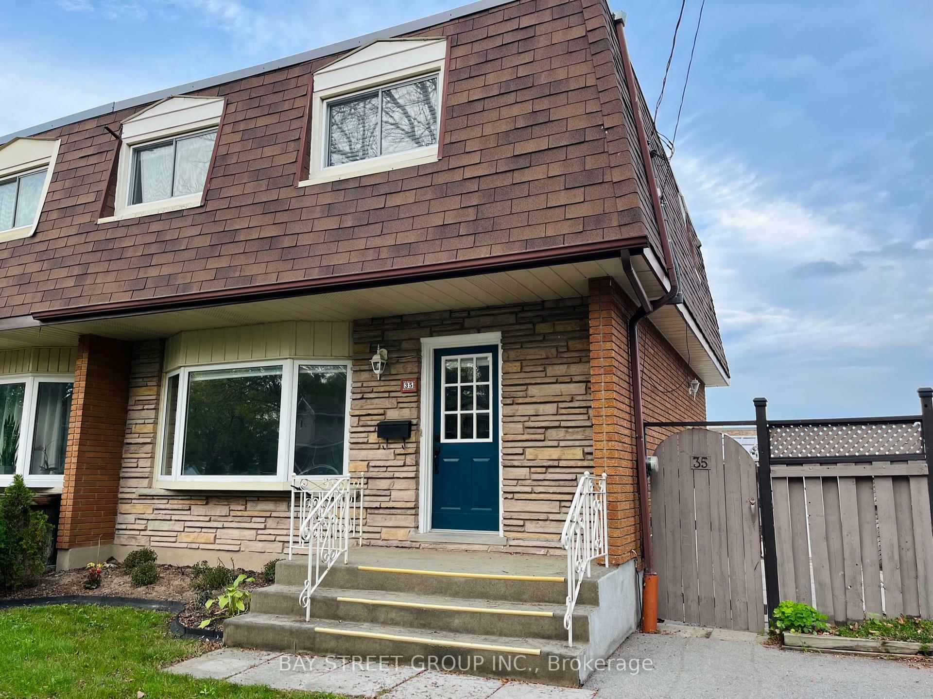 Property Photo: 35 Black Knight Road ON L2N 3B9