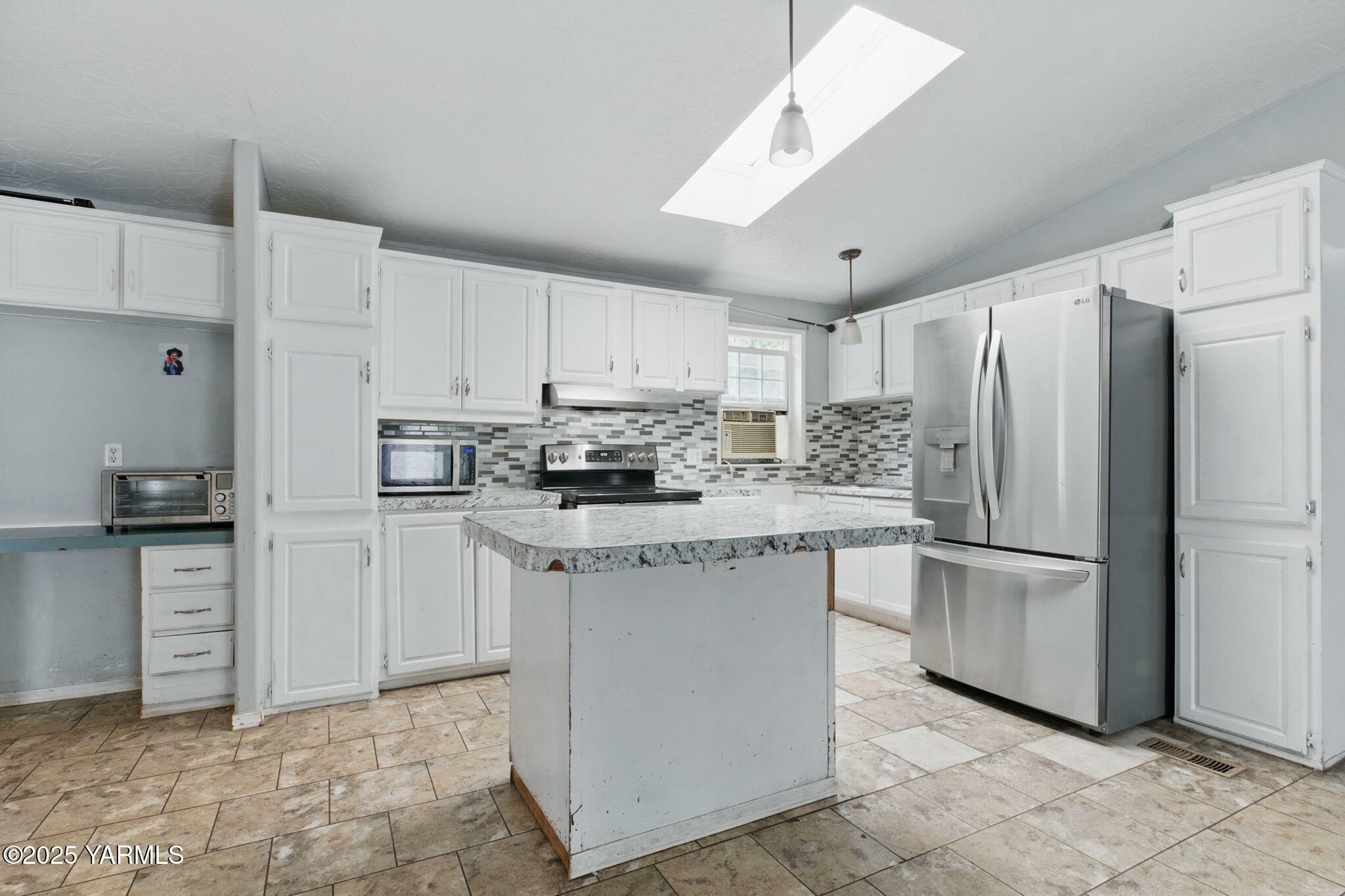 Property Photo: 7610 W Nob Hill Blvd 60 WA 98908