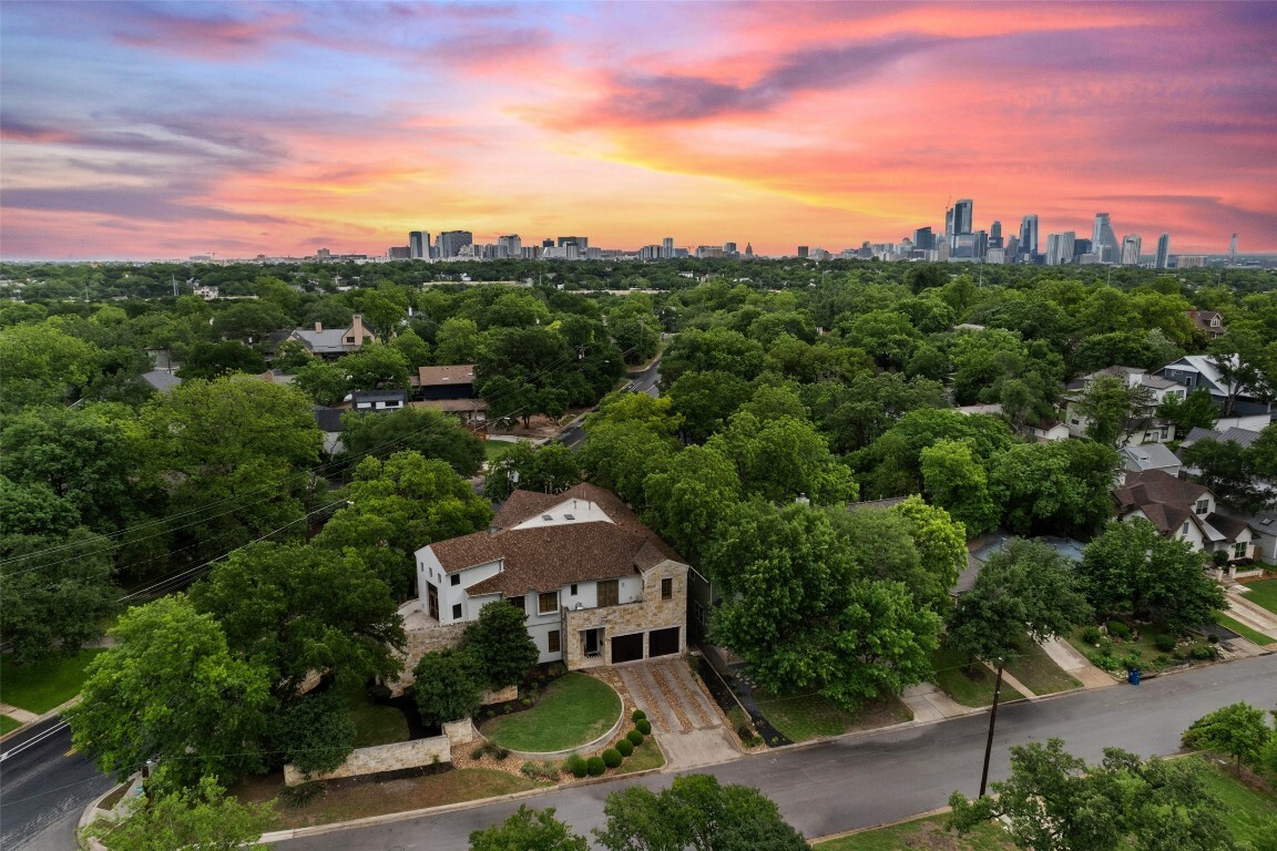 Property Photo: 3007 Windsor Road B TX 78703