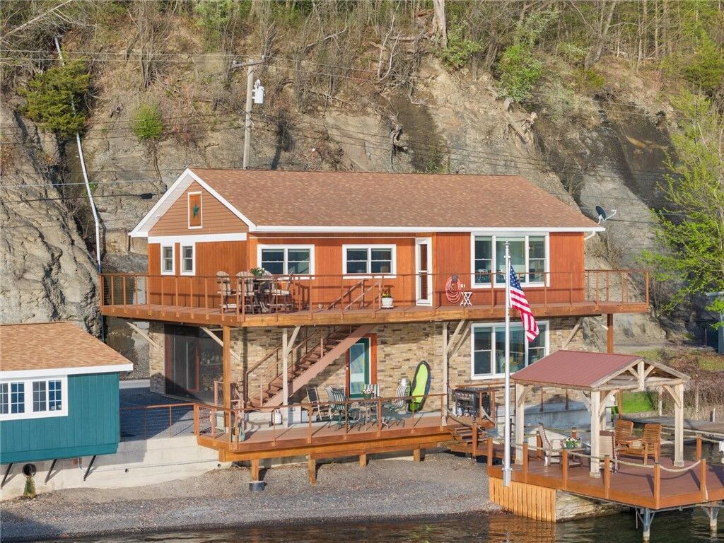 Property Photo:  955 Fire Lane 6  NY 13081 