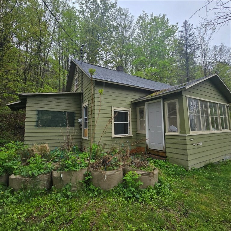 Property Photo: 1570 Pennsylvania Avenue NY 14871