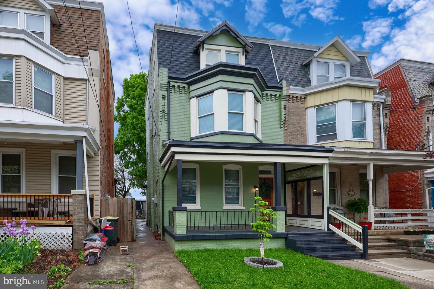 Property Photo: 130 Pearl Street PA 17603