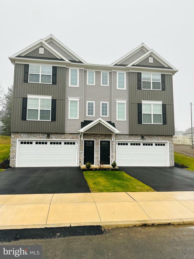 Property Photo: 39 Glenn View PA 17013