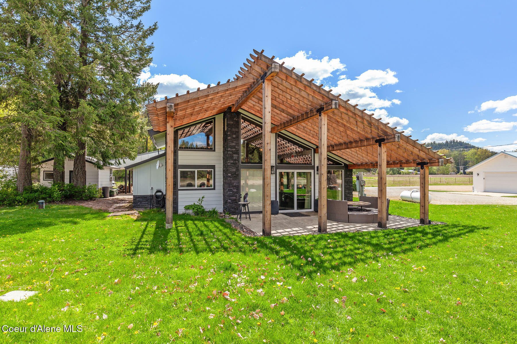 Property Photo: 333 E Cedar Lane ID 83856