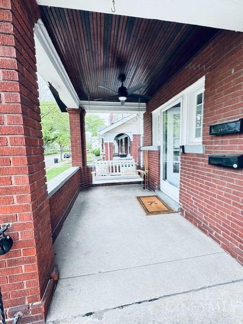 Property Photo: 2848 Markbreit Avenue OH 45209