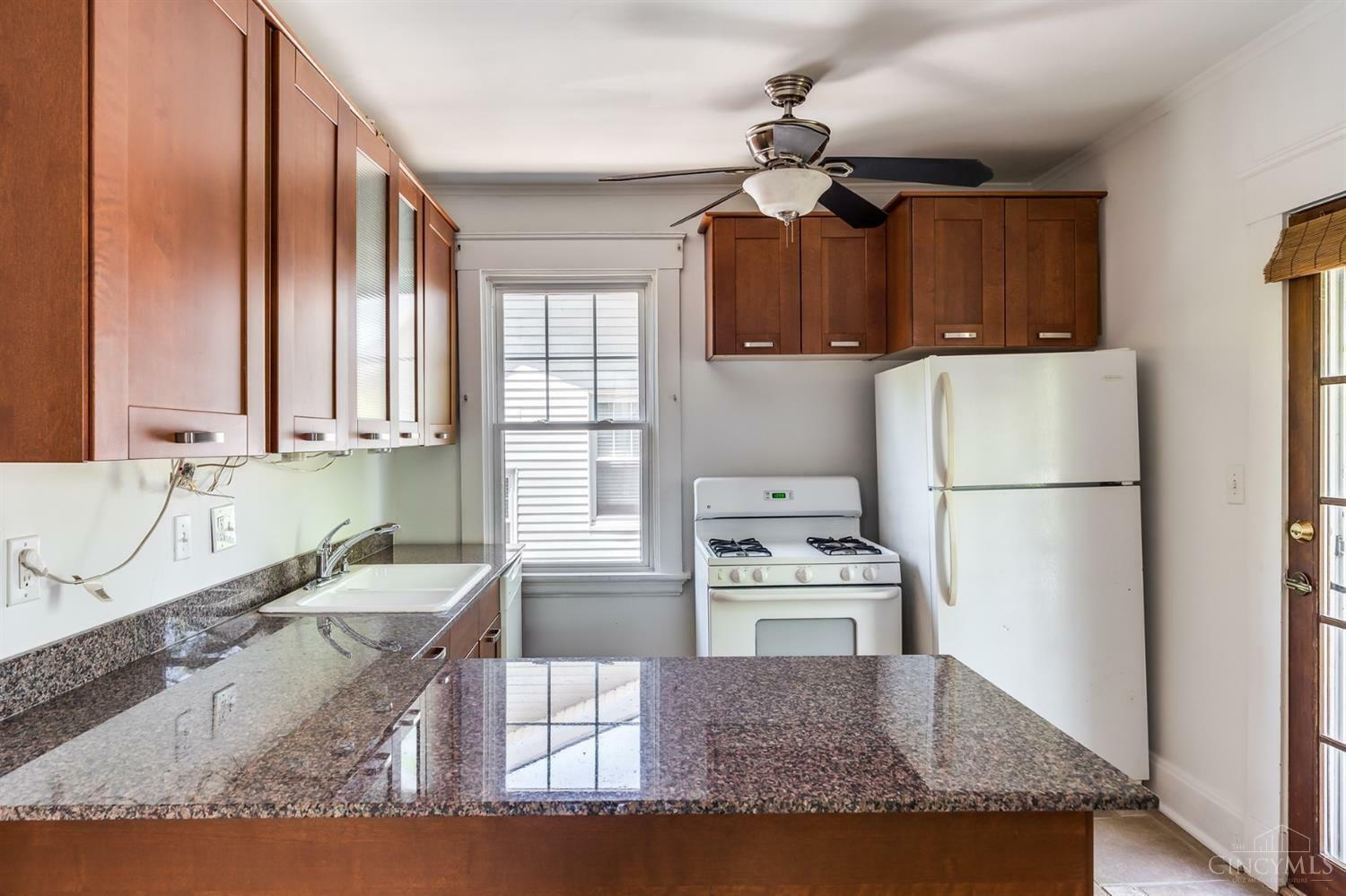 Property Photo: 2848 Markbreit Avenue OH 45209