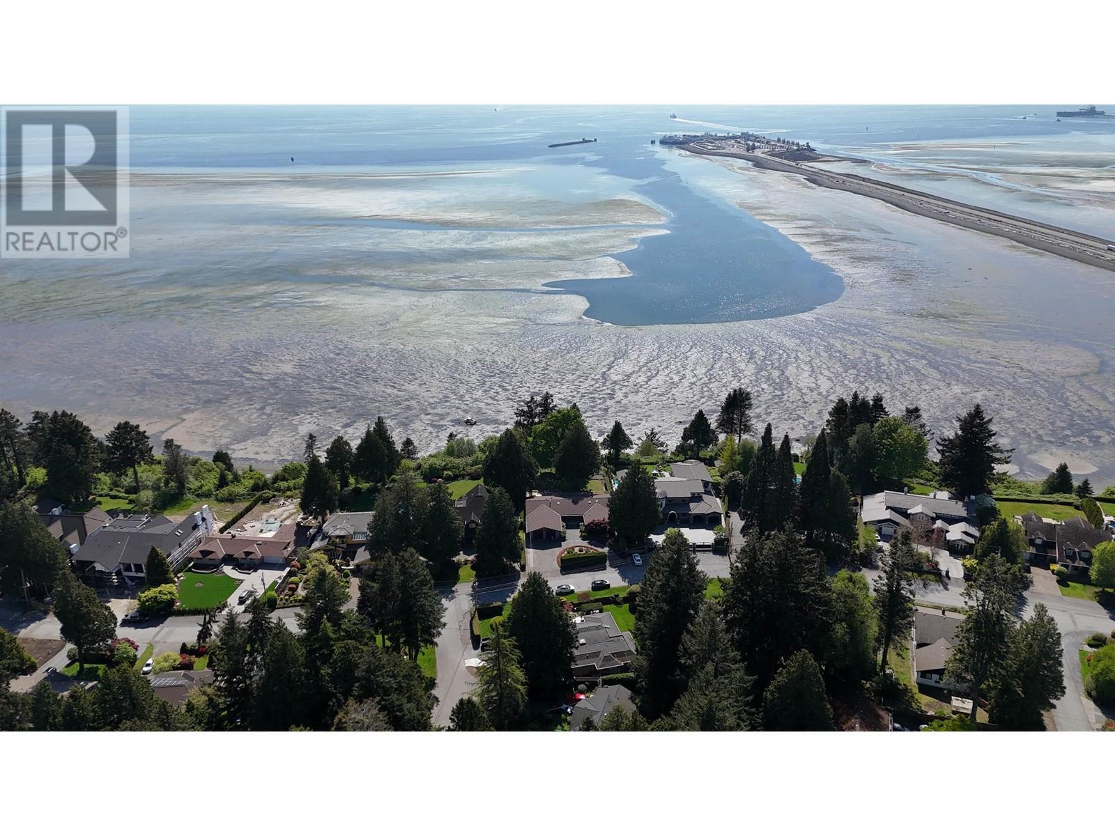 Property Photo: 1015 Pacific Drive BC V4M 2K2