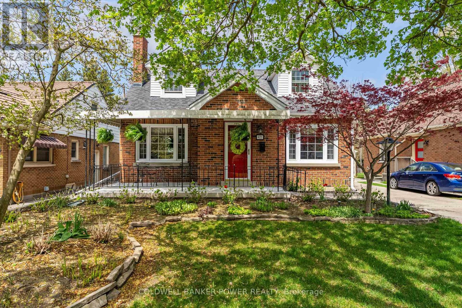 Property Photo: 622 St James Street ON N5Y 3P8