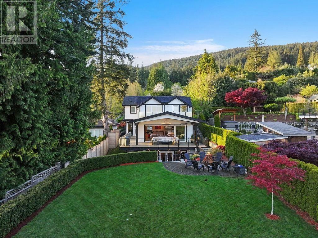 Property Photo: 105 Monte Vista Court BC V7N 4N1