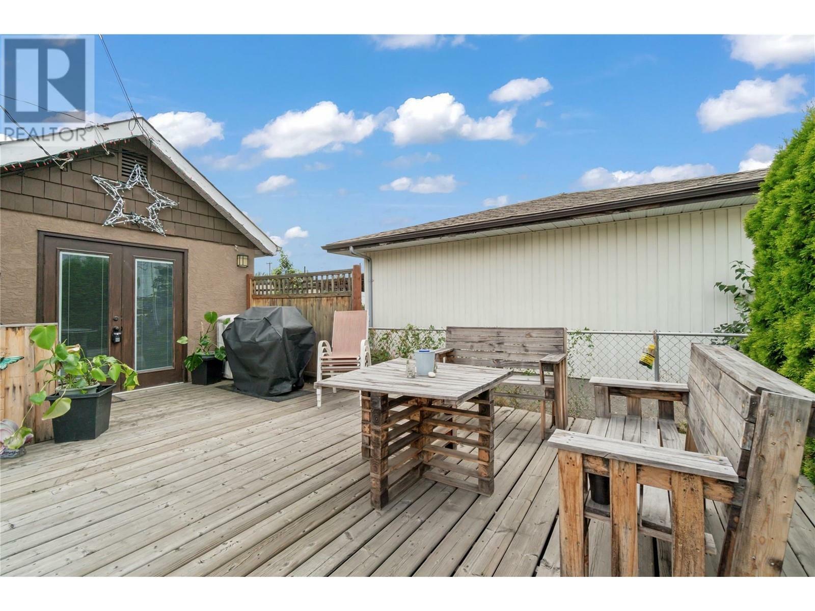 Property Photo: 3402 24A Avenue BC V1T 1M3
