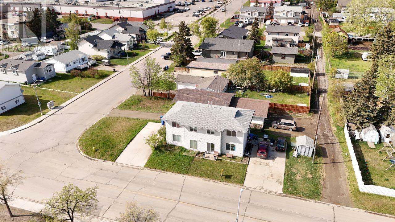 Property Photo: 9708 96 Avenue 9706 BC V1J 4N6