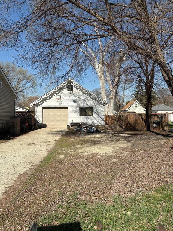 Property Photo: 131 3rd S Street Northwest MB R1N 2C1