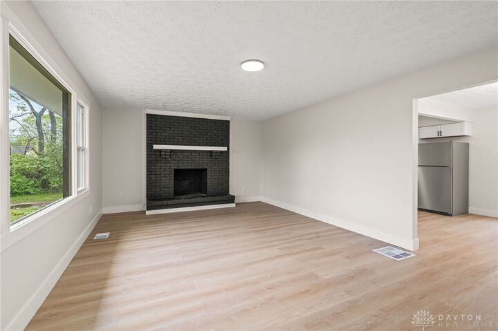 Property Photo: 4652 Little Richmond Road OH 45417