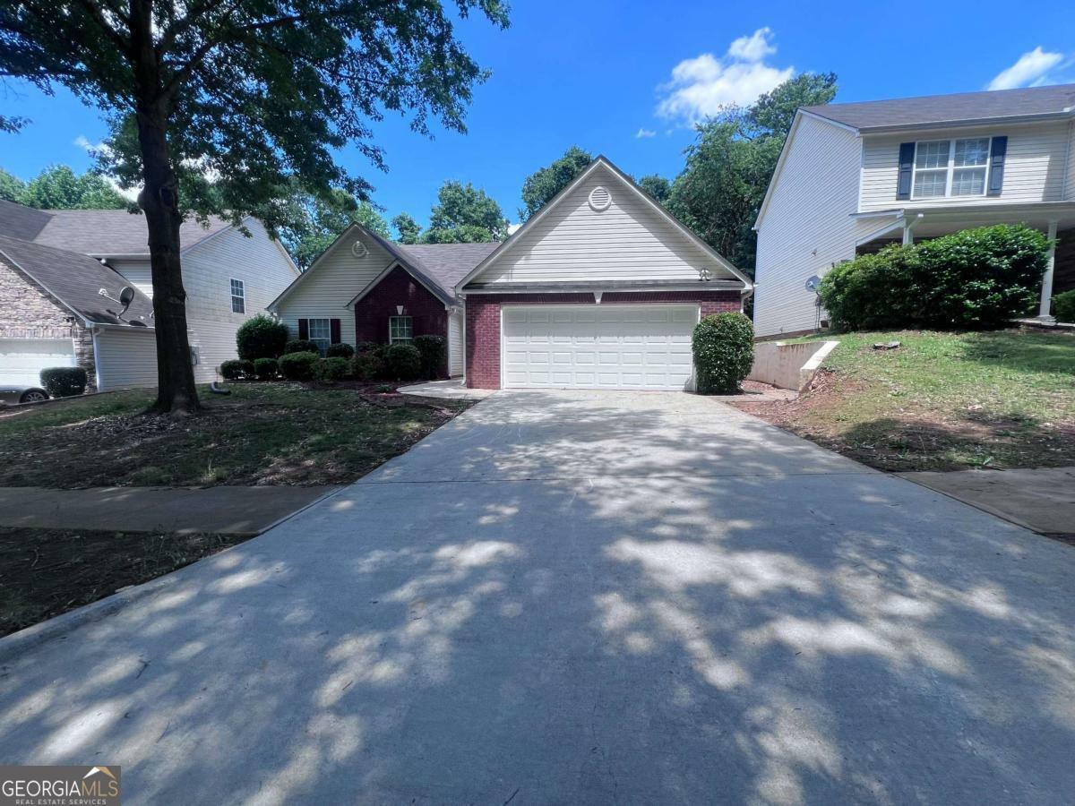 Property Photo: 2919 Wynhaven Oaks Way GA 30043