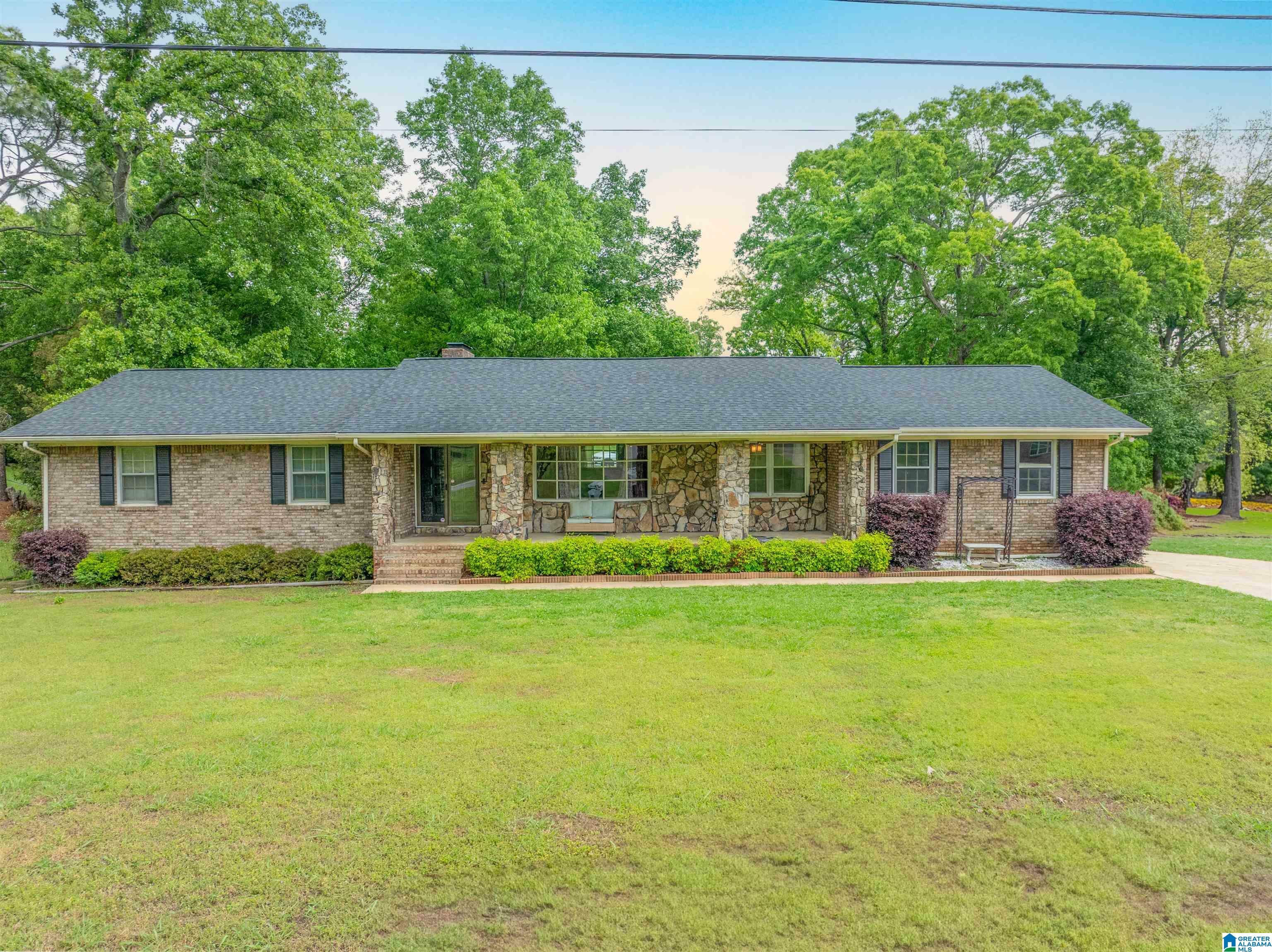 Property Photo: 1111 Creek Trail AL 36206