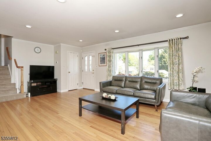 Property Photo: 4 Hemlock St NJ 07463