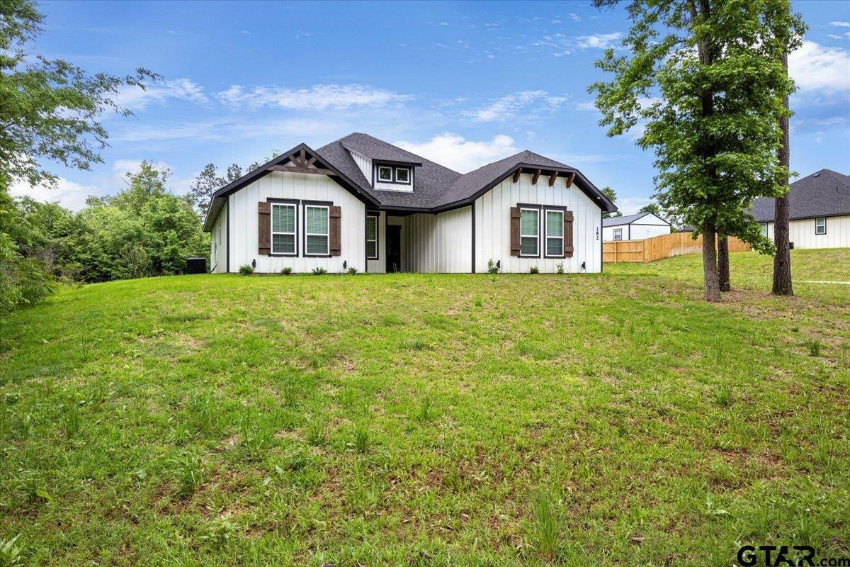 Property Photo:  182 Allen St  TX 75662 