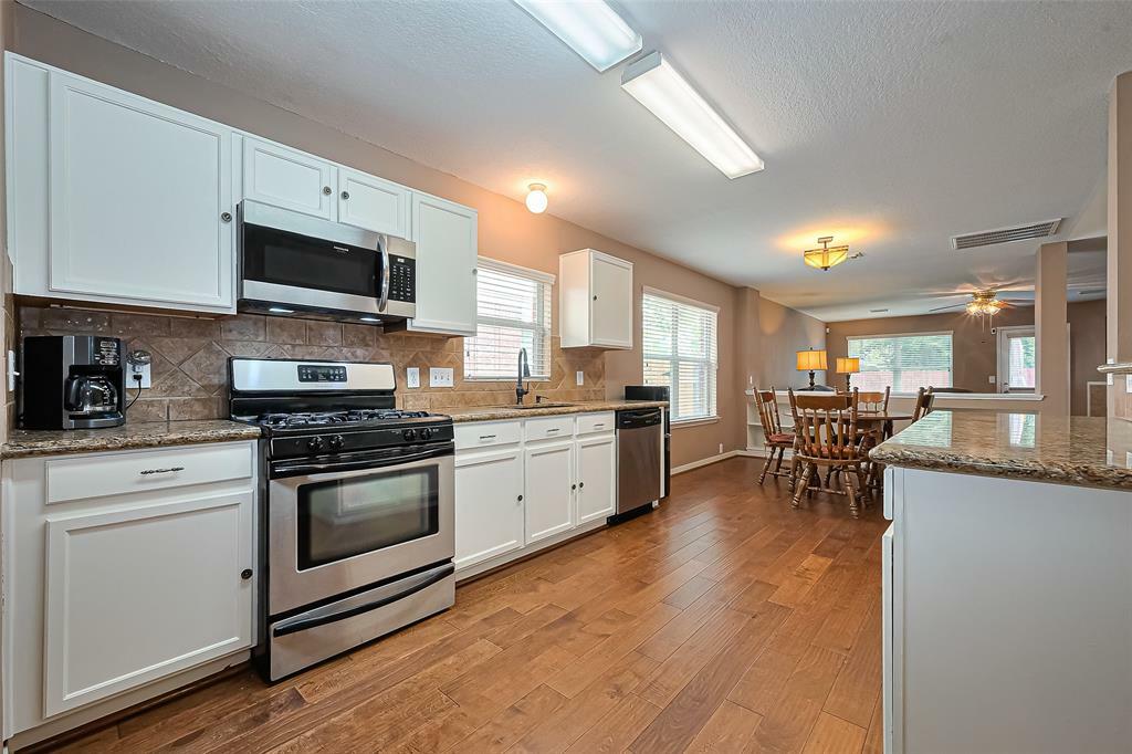 Property Photo:  10406 Nickel Grove Drive  TX 77095 
