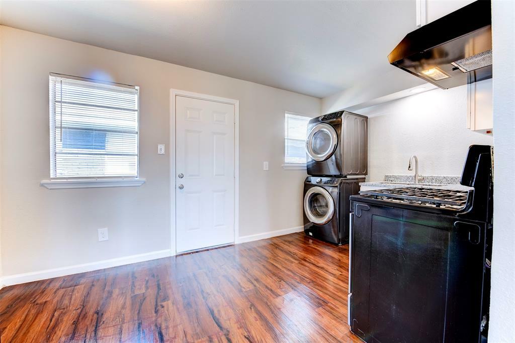 Property Photo: 5537 Cavalcade Street TX 77026